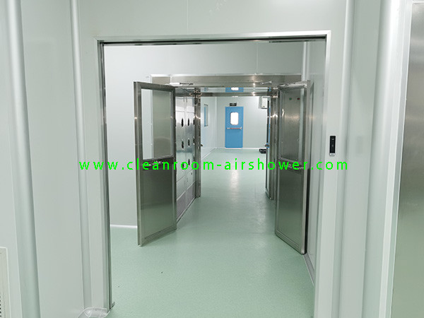 SS304 Swing Door Clean Room Air Showers For Material Entry 3