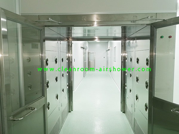 SS304 Swing Door Clean Room Air Showers For Material Entry 2